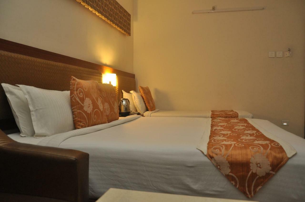 Hotel The Gopinivas Grand Kanyakumari Esterno foto